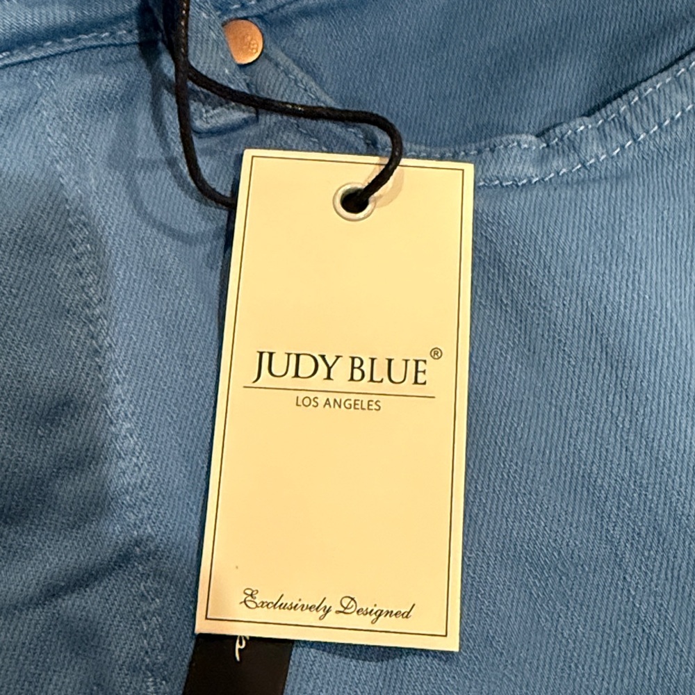 Judy Blue Wide Leg Crop high rise Garment Dyed sky Blue Jeans brand new size 28 - Picture 4 of 12